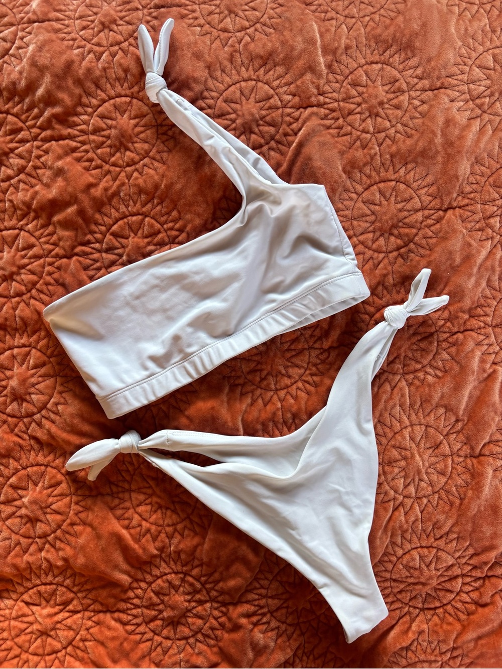 Abysse Swim One-Shoulder White Bikini Set